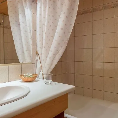 & Le Dahu فندق مورزين