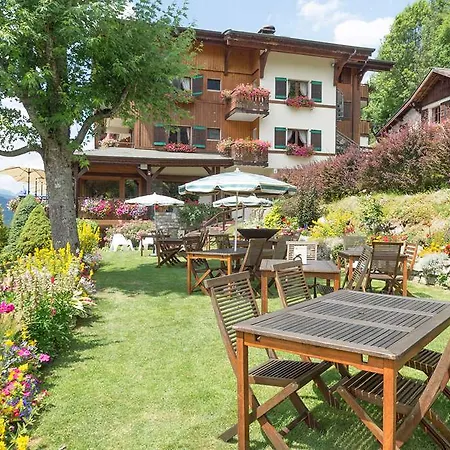 & Le Dahu 4* Morzine